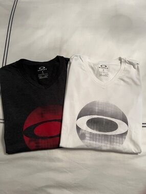 Oakley Men's V-Neck Graphic Tees - White & Charcoal with Red Accent